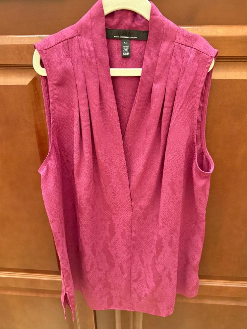 White House Black Market Baie Sleeveless Pleated Top XS